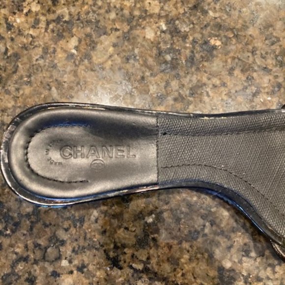 CHANEL Sandals - Picture 2 of 9
